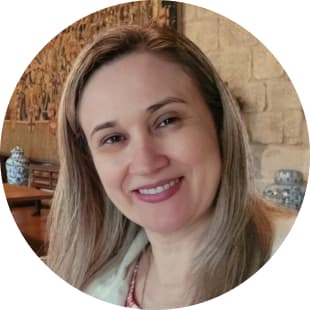 Foto de Profª. Drª. Marcela Sávia Picanço Pessoa